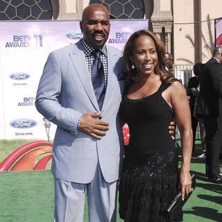 Steve Harvey, Marjorie Bridges in BET Awards 2011